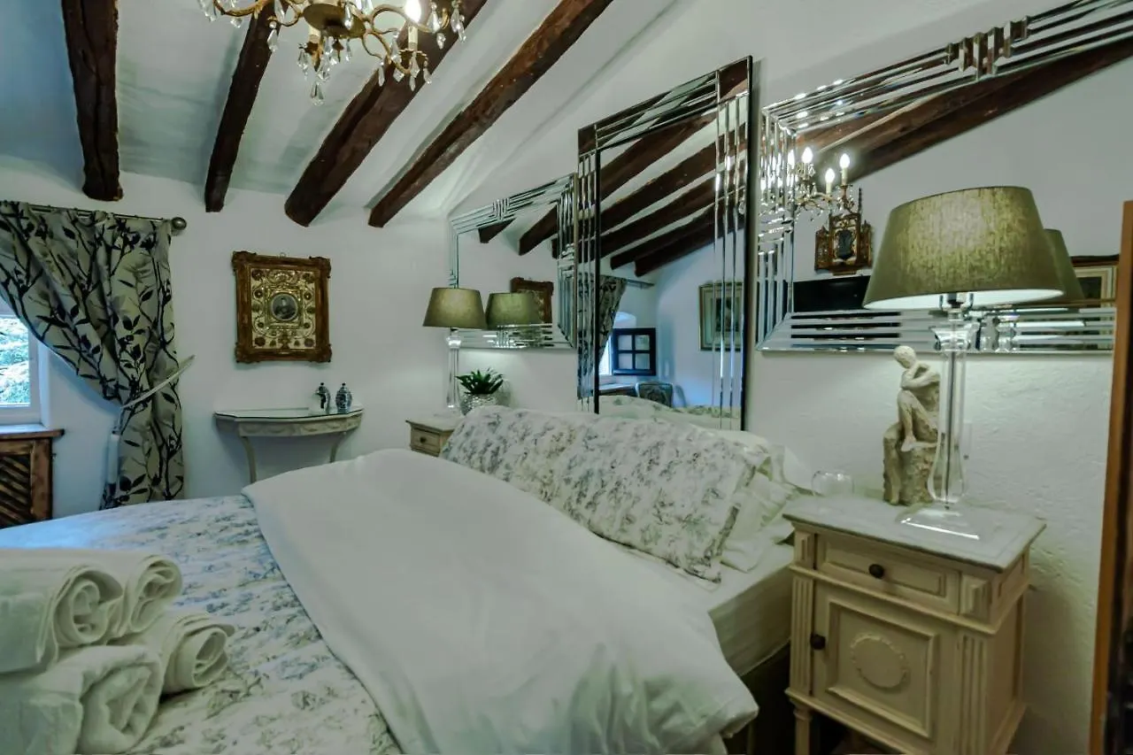 Апартаменты Masia Mimosa Jardin Darnius